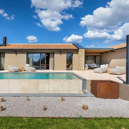 Rea By Villsy - With Private Pool, Sauna And Jacuzzi Villa *