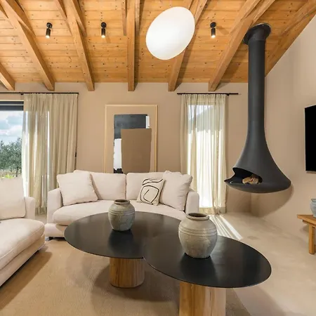 Rea By Villsy - With Private Pool, Sauna And Jacuzzi *