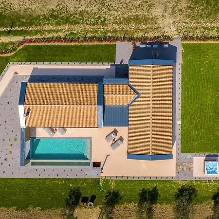 Villa Rea By Villsy - With Private Pool, Sauna And Jacuzzi Grožnjan