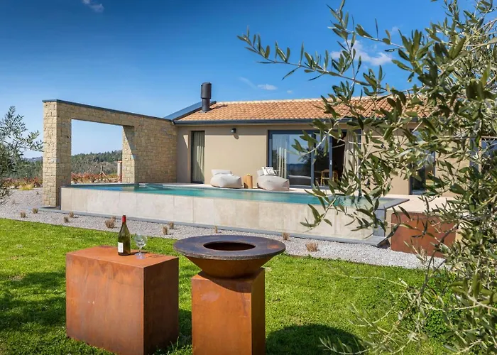 Villa Rea By Villsy - With Private Pool, Sauna And Jacuzzi