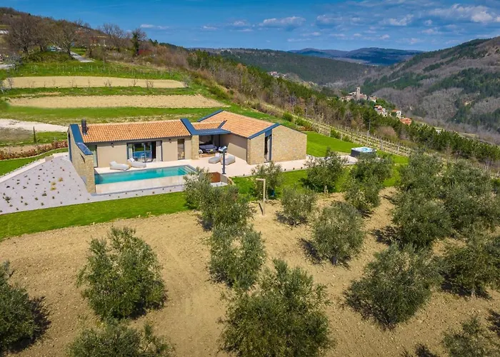 Rea By Villsy - With Private Pool, Sauna And Jacuzzi Villa *